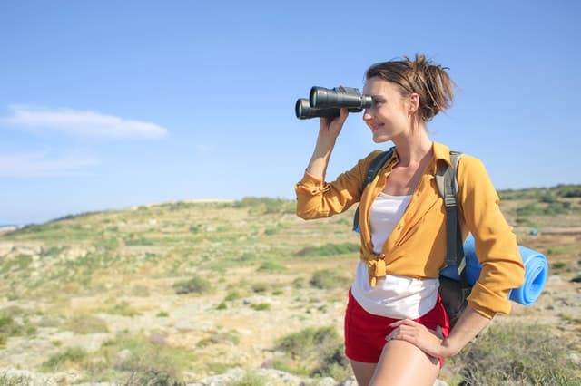 how to choose best binoculars for the money