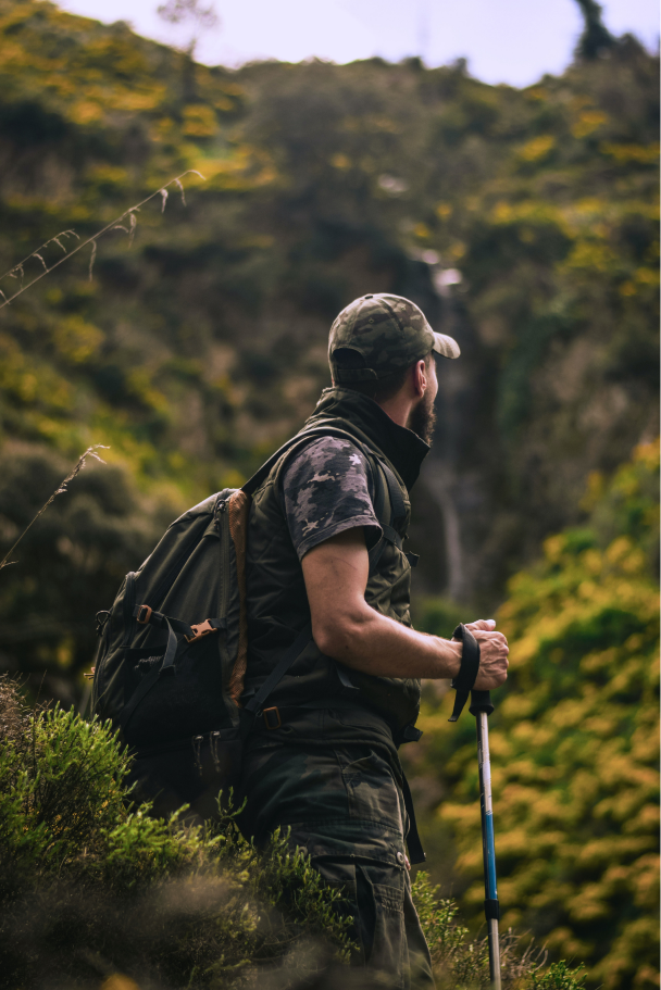 hiking into unfamiliar terrain- not lose bearings